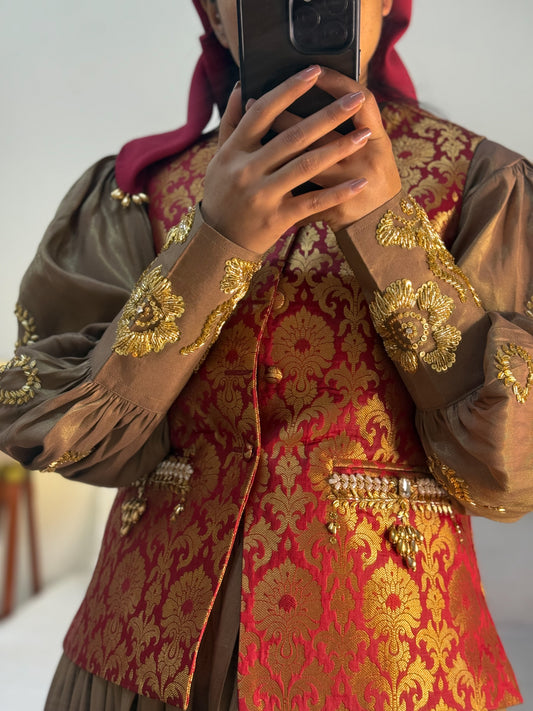 Dhathu & Sadri combo-17