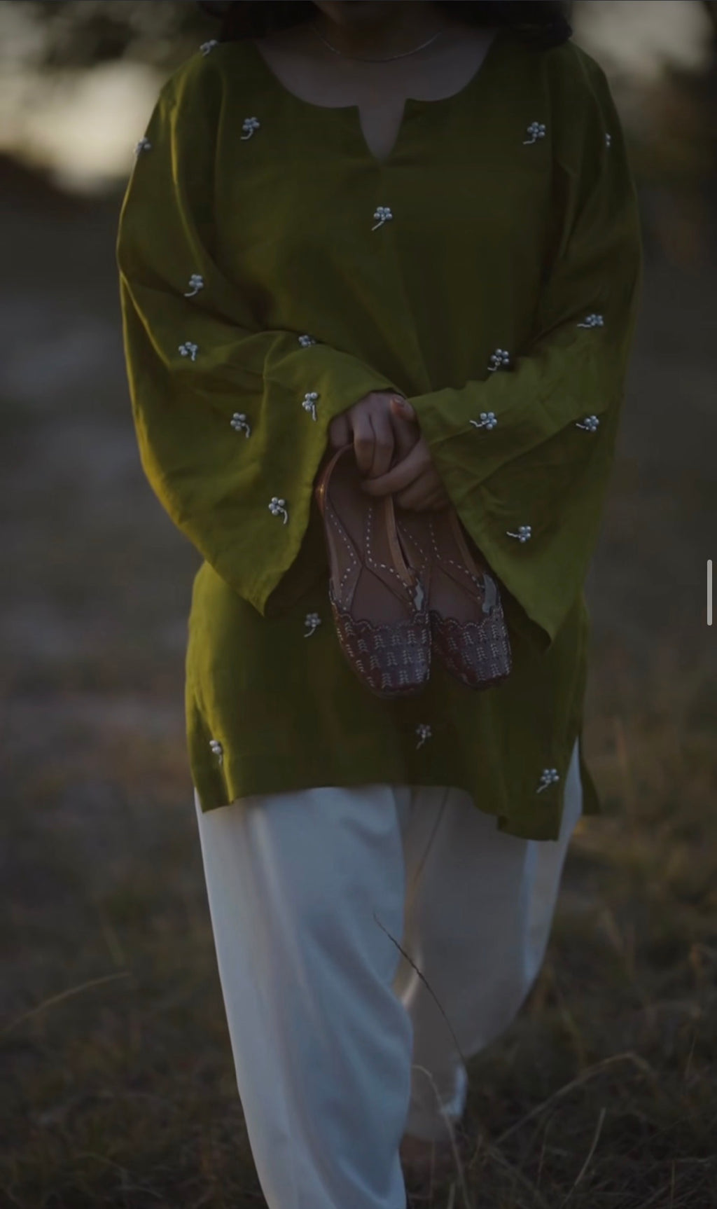 Hand Embroidered Kurti 001